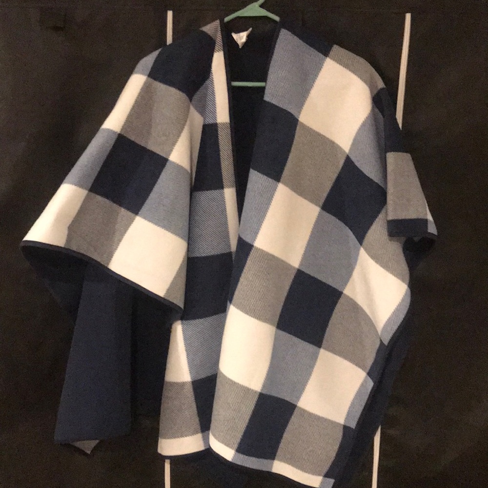 Reversible poncho.